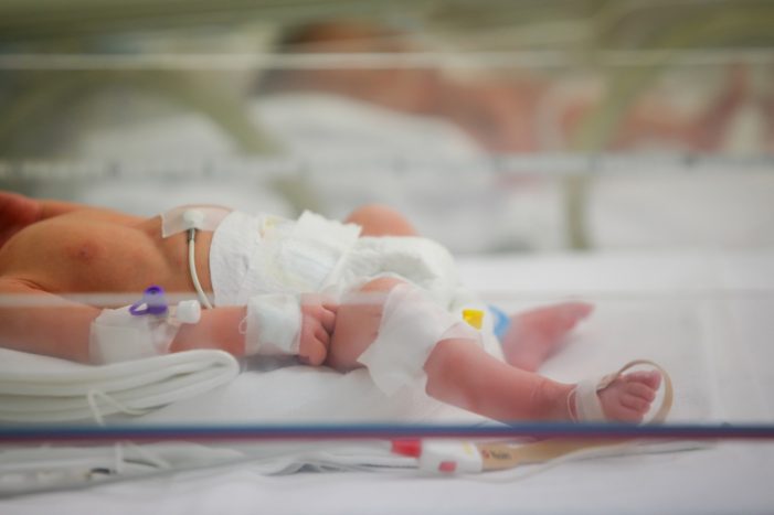 JAMA Study Highlights Vaccination Risks in Low Birth Weight Infants