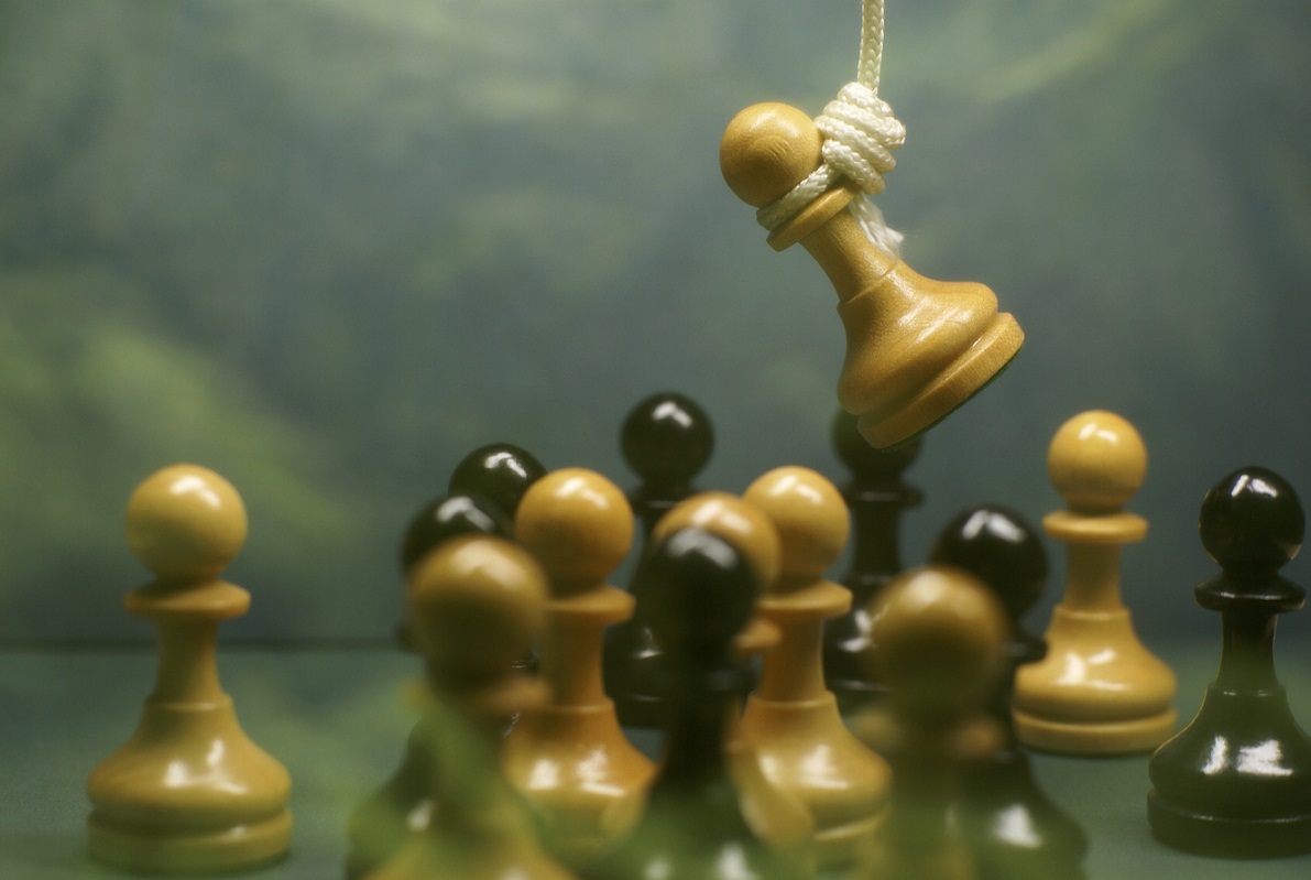 lynching a pawn