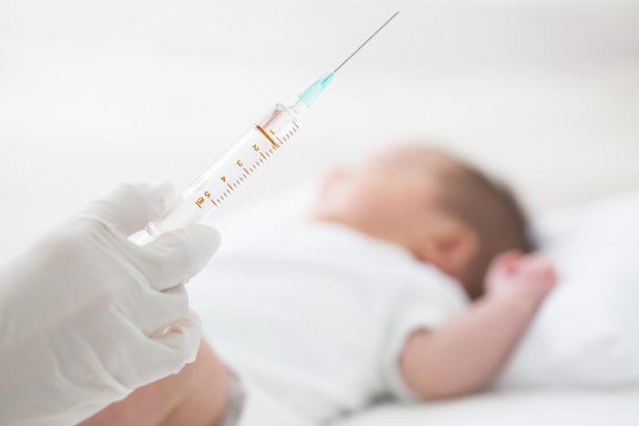 Doctors Claim it is Safe to Vaccinate Kids Even After Vaccine Reactions