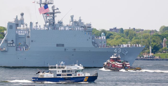 USS Fort McHenry dock landing ship Mumps-like Parotitis Strikes Crew of U.S. Navy Ship