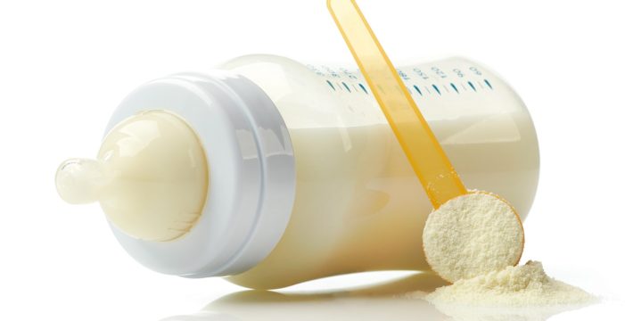 baby bottle and formula U.K. Pediatricians Refuse Money from Baby Formula Companies