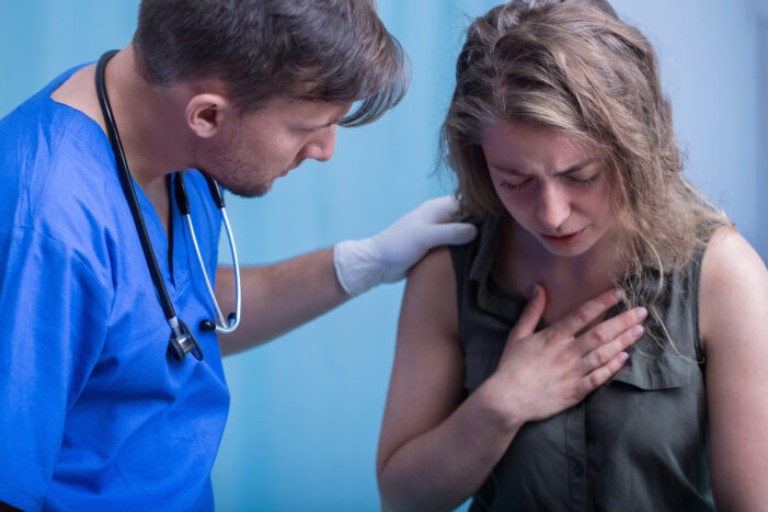 Patient in Georgia, Health Worker in New York Suffer Anaphylaxis After Getting Pfizer/BioNTech COVID-19 Vaccine