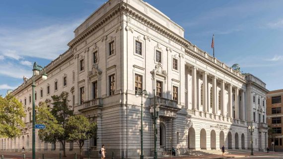 COVID-19 Vaccine Mandate for Federal Workers Reinstated by Fifth Circuit Court of Appeals