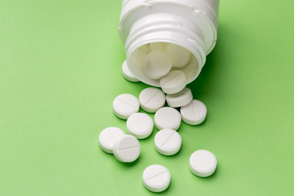 Low-Dose Aspirin Use Linked to Increased Internal Bleeding