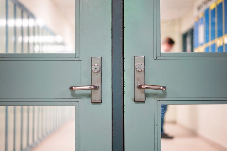 U.K. School Lockdowns Return Amid “Super Flu” Surge Reports